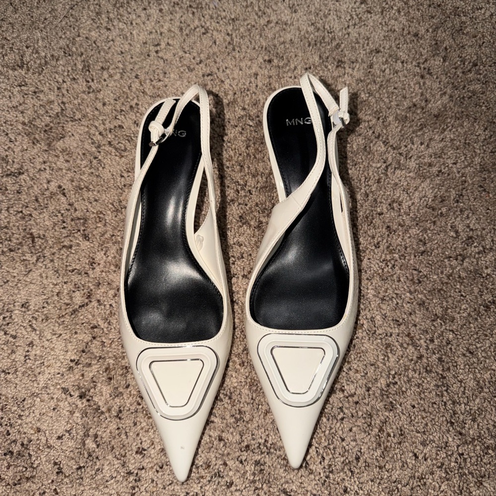Mango Cream Pointed Slingback Pumps with Geometric Toe